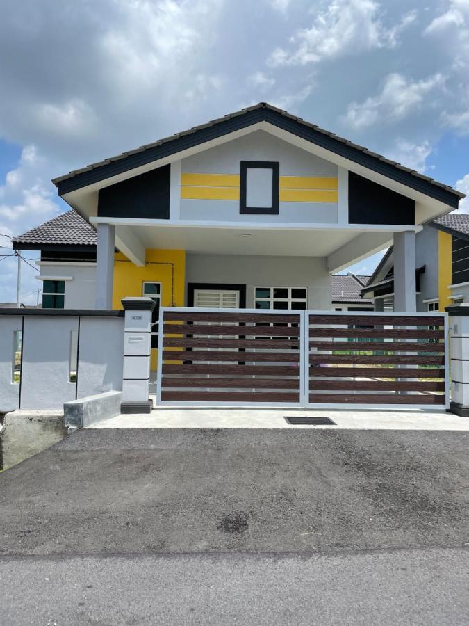 Bungalow Homestay Jasin Perdana Exteriér fotografie