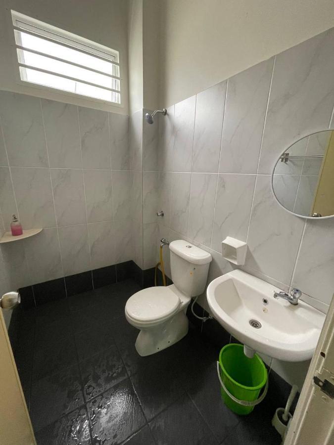 Bungalow Homestay Jasin Perdana Exteriér fotografie